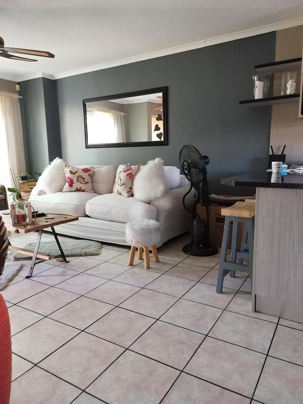 2 Bedroom Property for Sale in Goodwood Park Western Cape